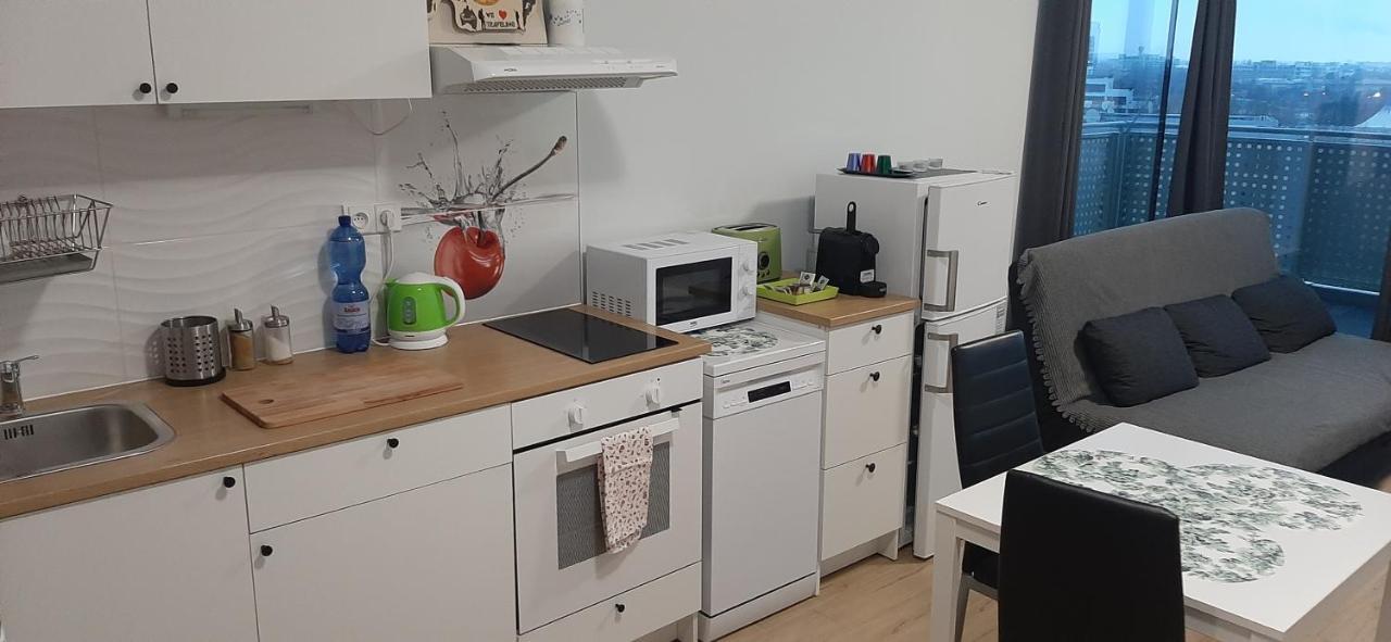 Apartment Cherry Bratislava & Free Parking Ngoại thất bức ảnh